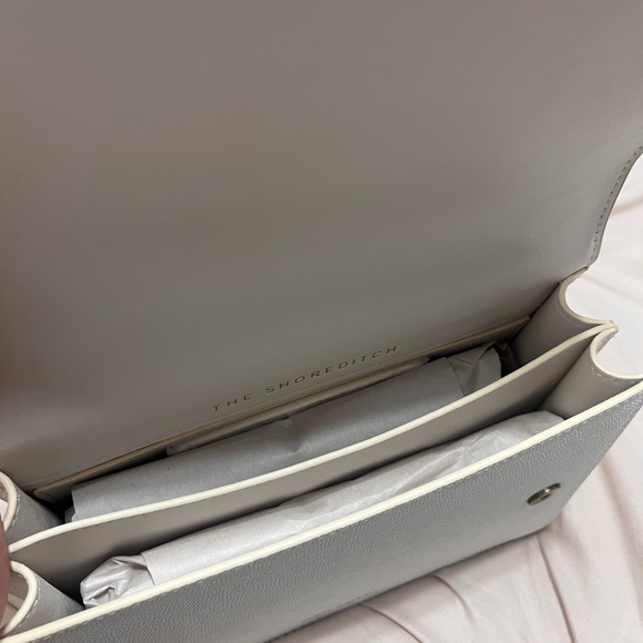 Kurt Geiger Crossbody Bag with Gold Chain - Picture 12 of 14